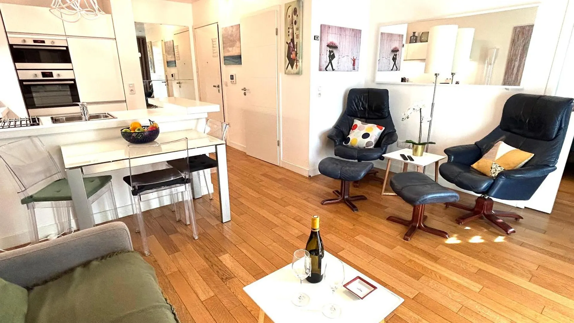 L'Appartement Terrasse De Grenelle Paris France